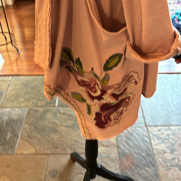 Beautiful pink Ivy Jane jacket with incredible floral embroidery & trim w/hood. - Picture 6 of 6